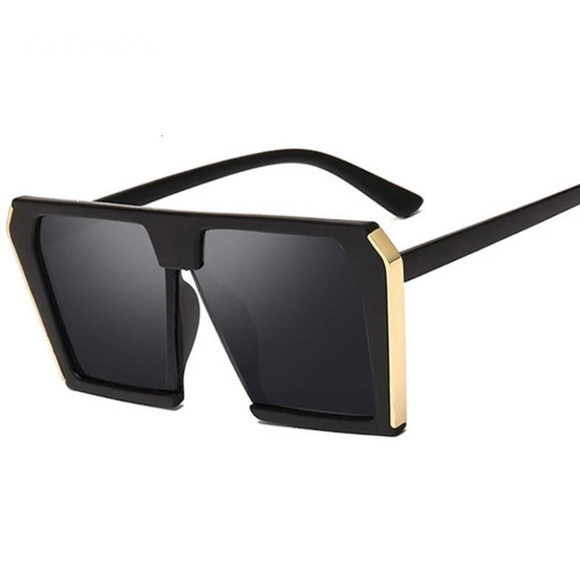 🕶SEXY🕶LUXURY BLACK WITH GOLD TRIM TRENDY SUNNIES - Picture 4 of 6